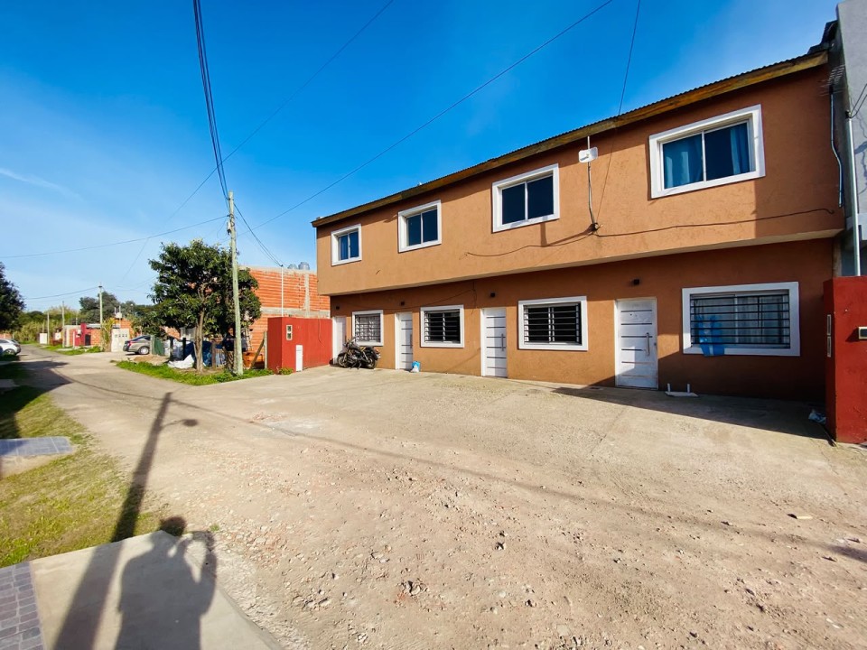 Alquiler Departamento 3 Ambientes En Jose C Paz En Complejo